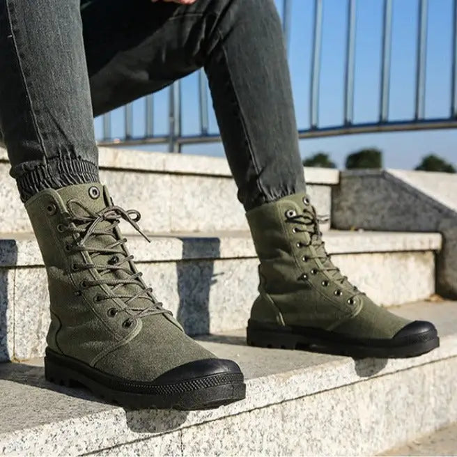 Chaussure militaire vintage