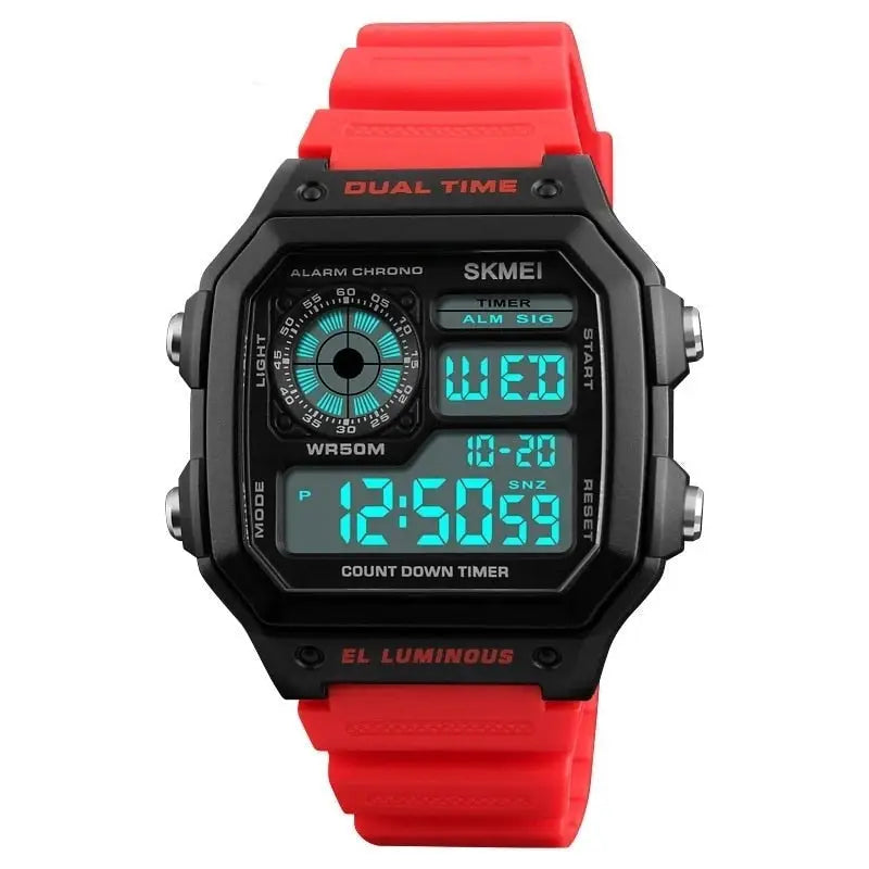 Homme montre militaire